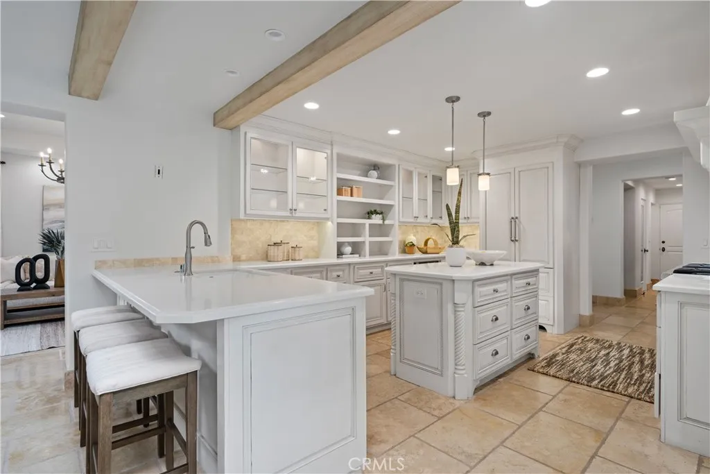 110 Via Trieste, Newport Beach, California 92663 home-pic-10