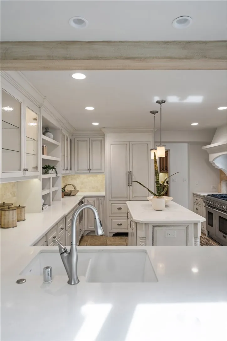 110 Via Trieste, Newport Beach, California 92663 home-pic-13