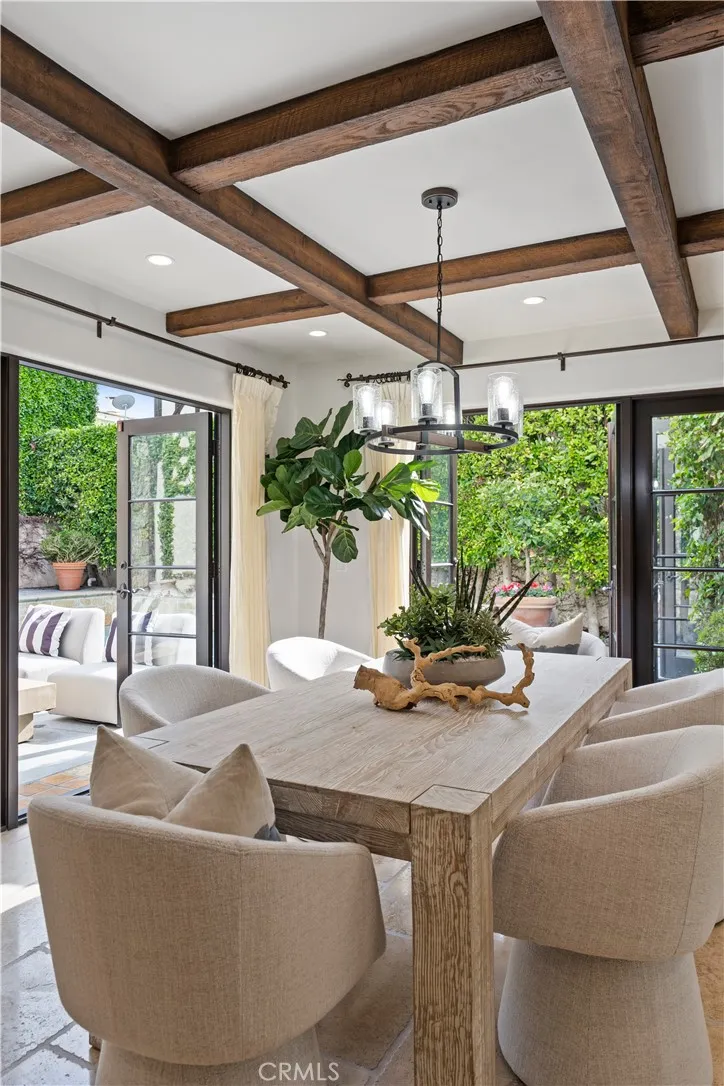 110 Via Trieste, Newport Beach, California 92663 home-pic-11