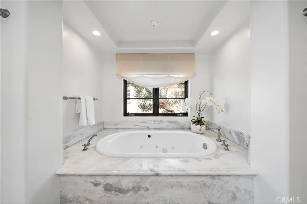 110 Via Trieste, Newport Beach, California 92663 home-pic-32
