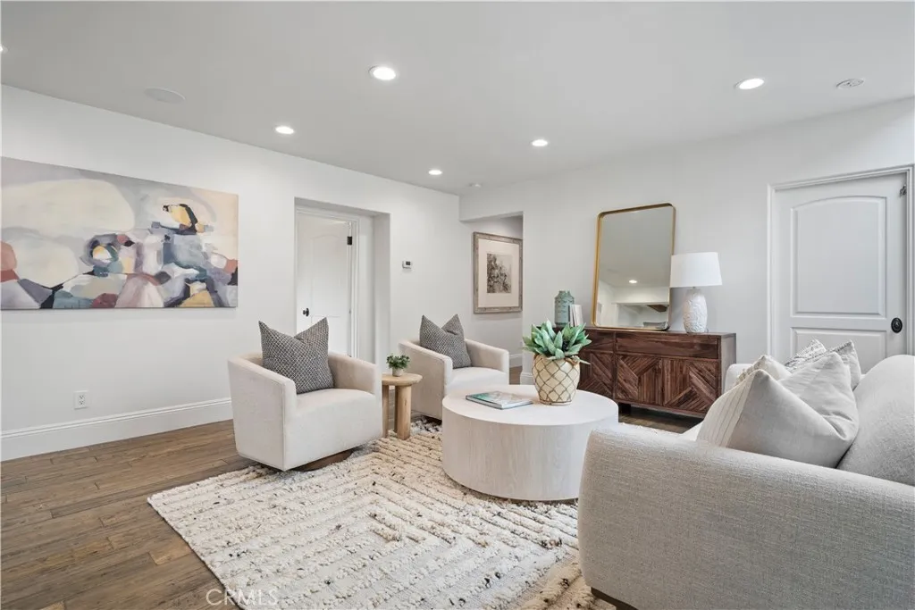 110 Via Trieste, Newport Beach, California 92663 home-pic-28