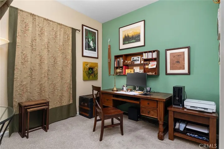 Office/guest bedroom