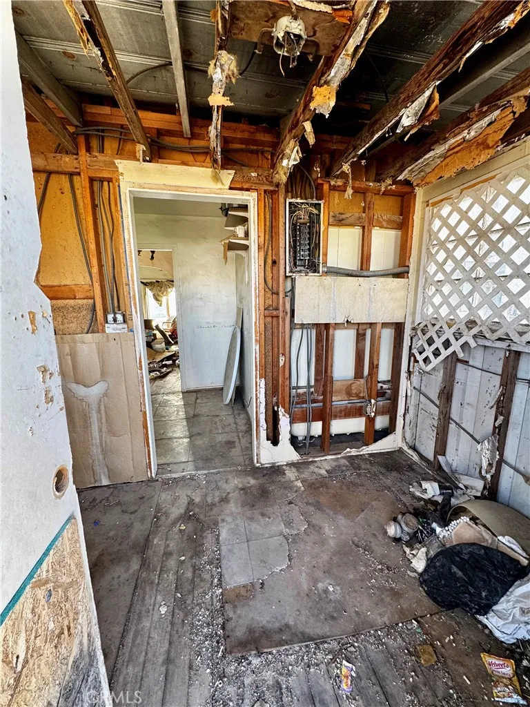 310 Walnut, Needles, California 92363 home-pic-17