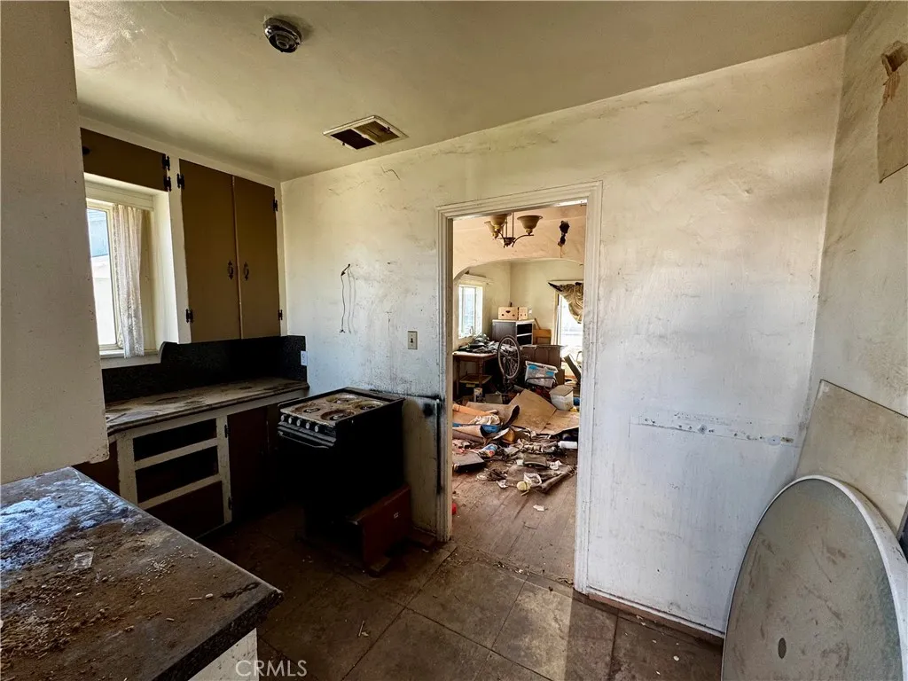 310 Walnut, Needles, California 92363 home-pic-13