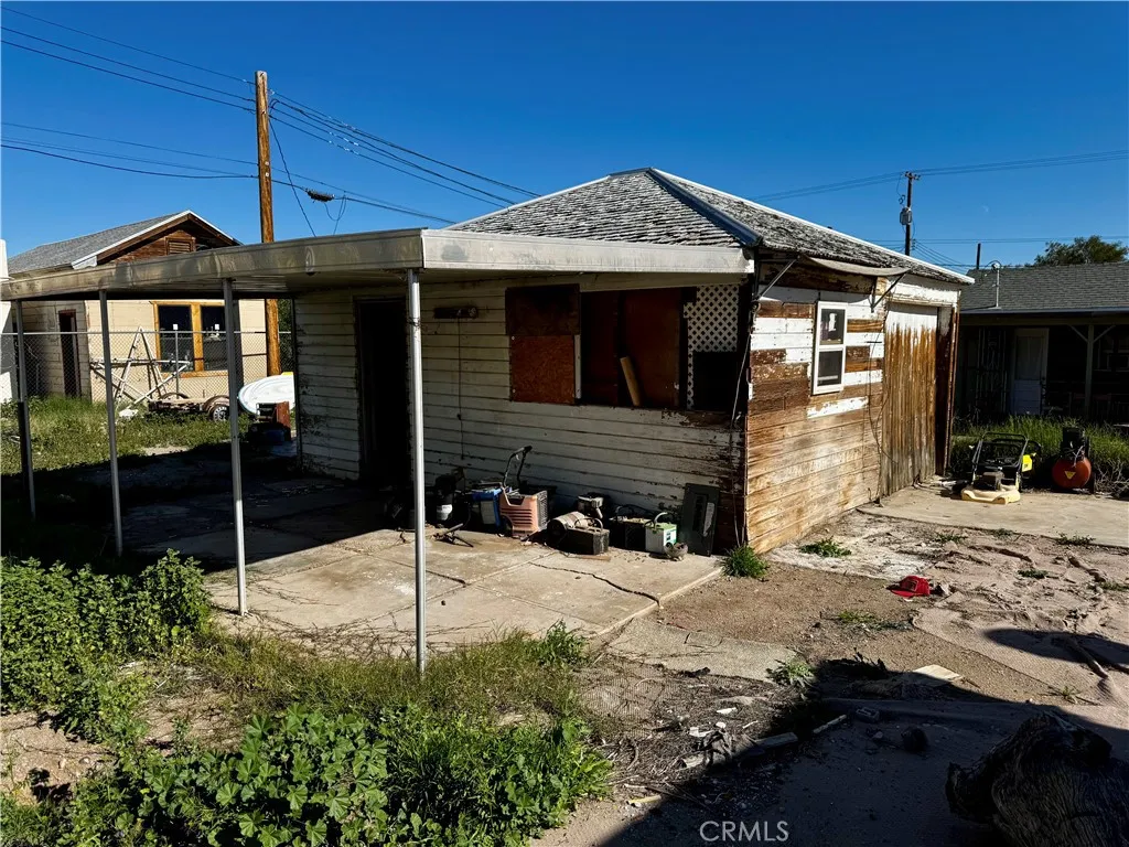 310 Walnut, Needles, California 92363 home-pic-6