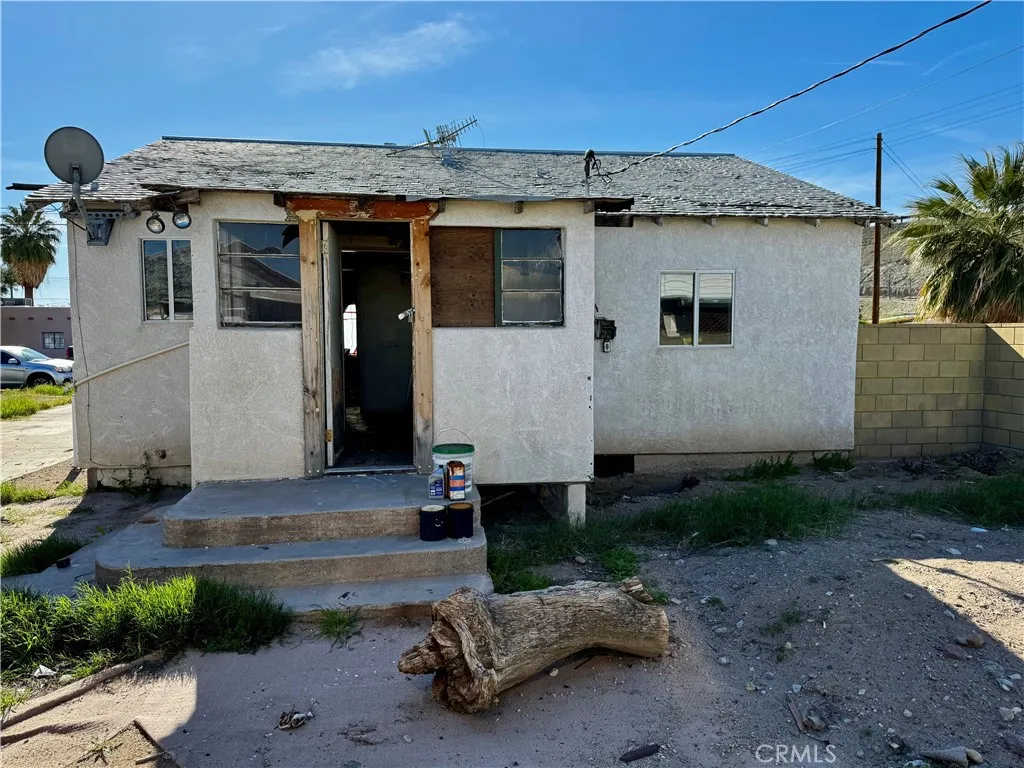 310 Walnut, Needles, California 92363 home-pic-4