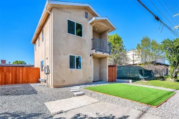 Granada Hills fabulous dwelling.