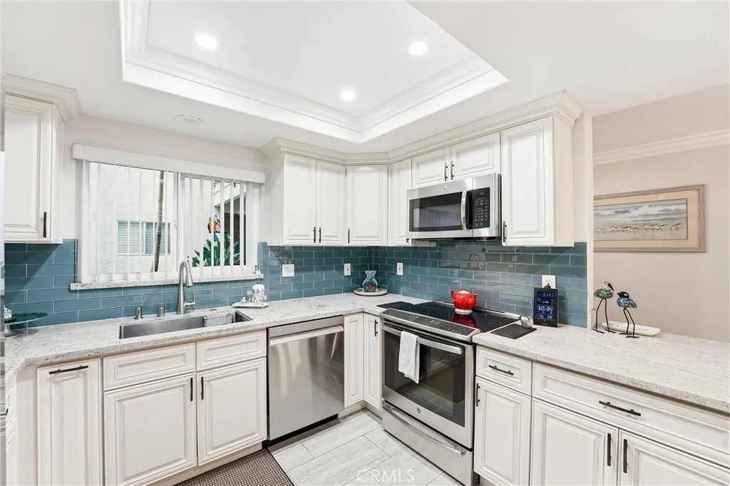 969 Calle Aragon 1c, Laguna Woods, California 92637 home-pic-10