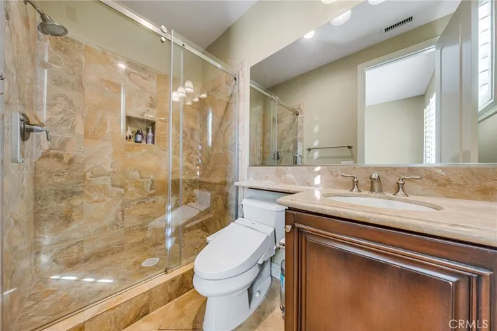 Downstairs full bath
