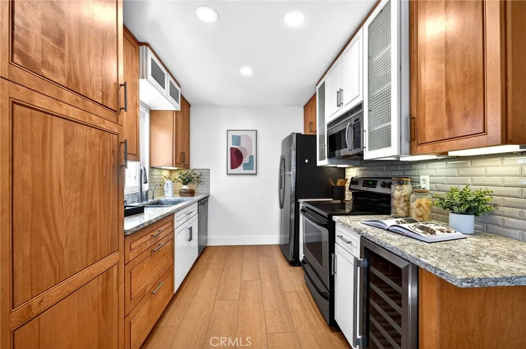 256 Juniper Ave B6, Carlsbad, California 92008 home-pic-14