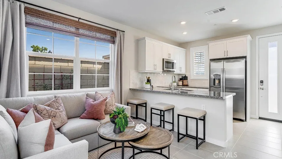2618 E Lincoln Paseo, Ontario, California 91762 home-pic-1