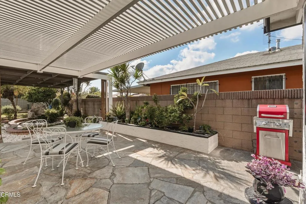 514 E Moorehaven Drive, Carson, California 90746 home-pic-32