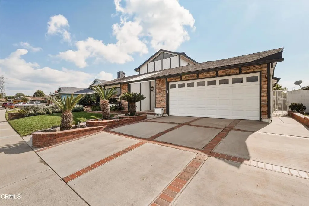 514 E Moorehaven Drive, Carson, California 90746 home-pic-1