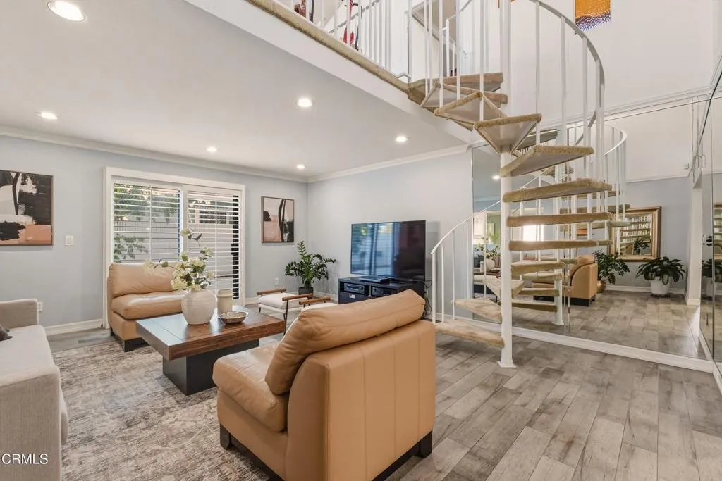 514 E Moorehaven Drive, Carson, California 90746 home-pic-7
