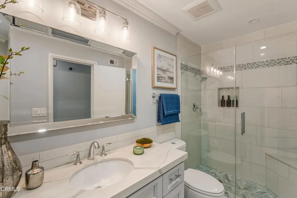 514 E Moorehaven Drive, Carson, California 90746 home-pic-27