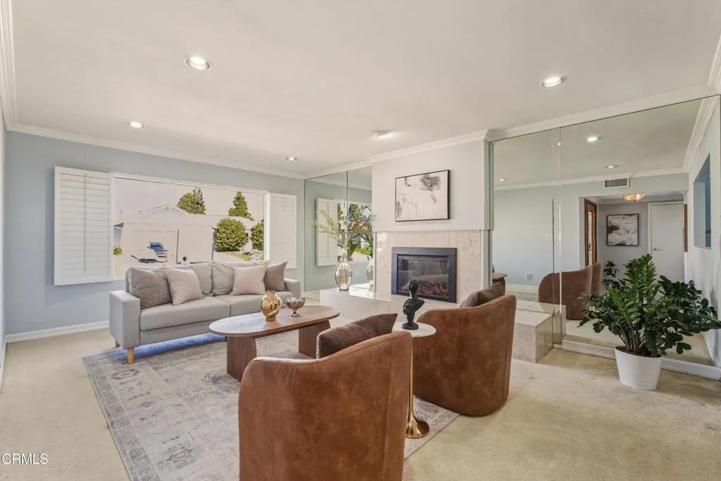 514 E Moorehaven Drive, Carson, California 90746 home-pic-4