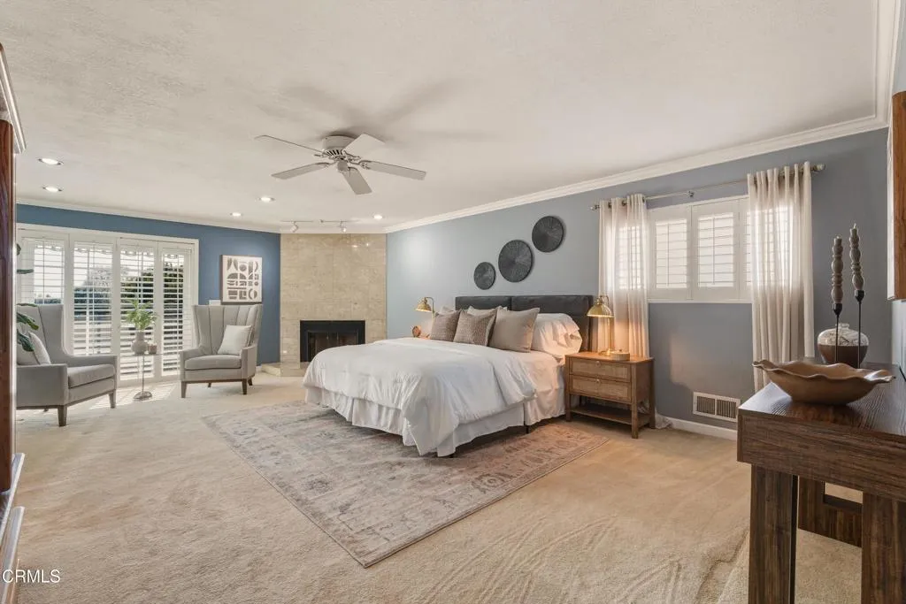 514 E Moorehaven Drive, Carson, California 90746 home-pic-14