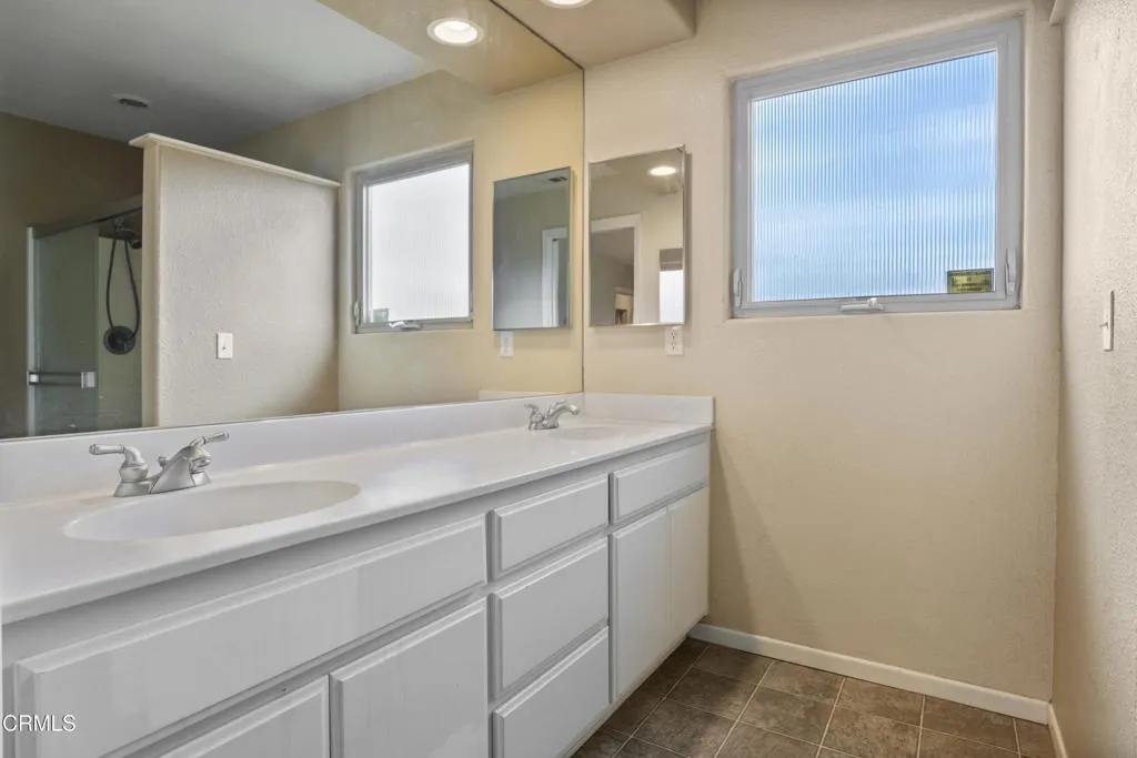 17355 La Junta Street, Hesperia, California 92345 home-pic-17