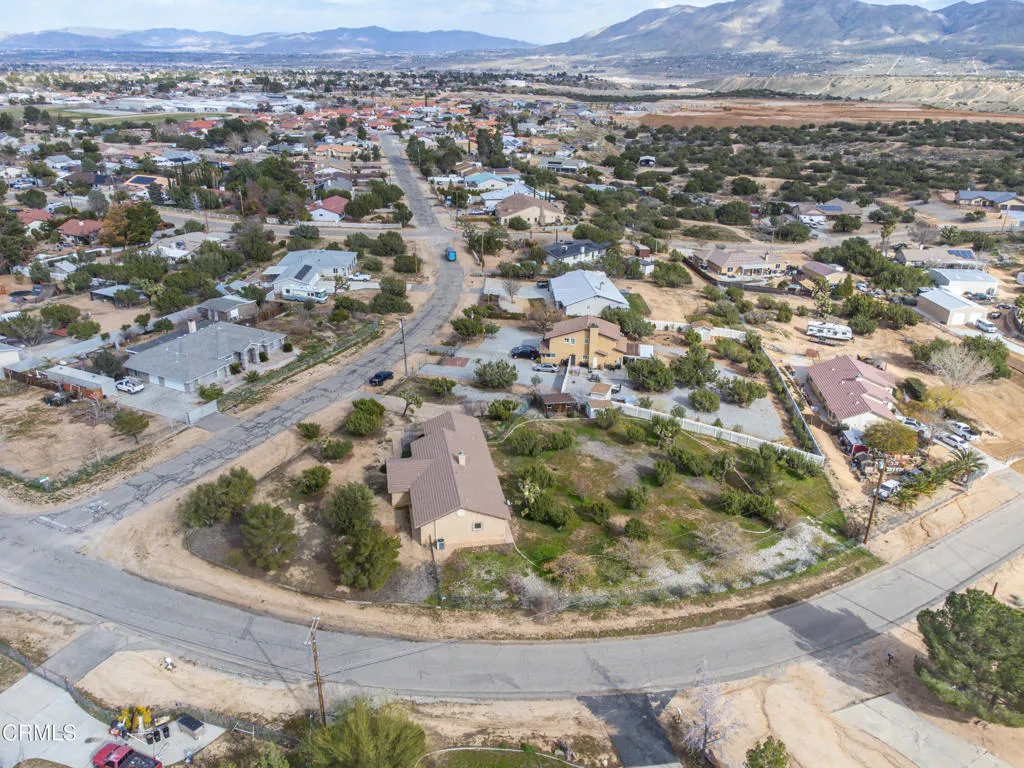 17355 La Junta Street, Hesperia, California 92345 home-pic-32