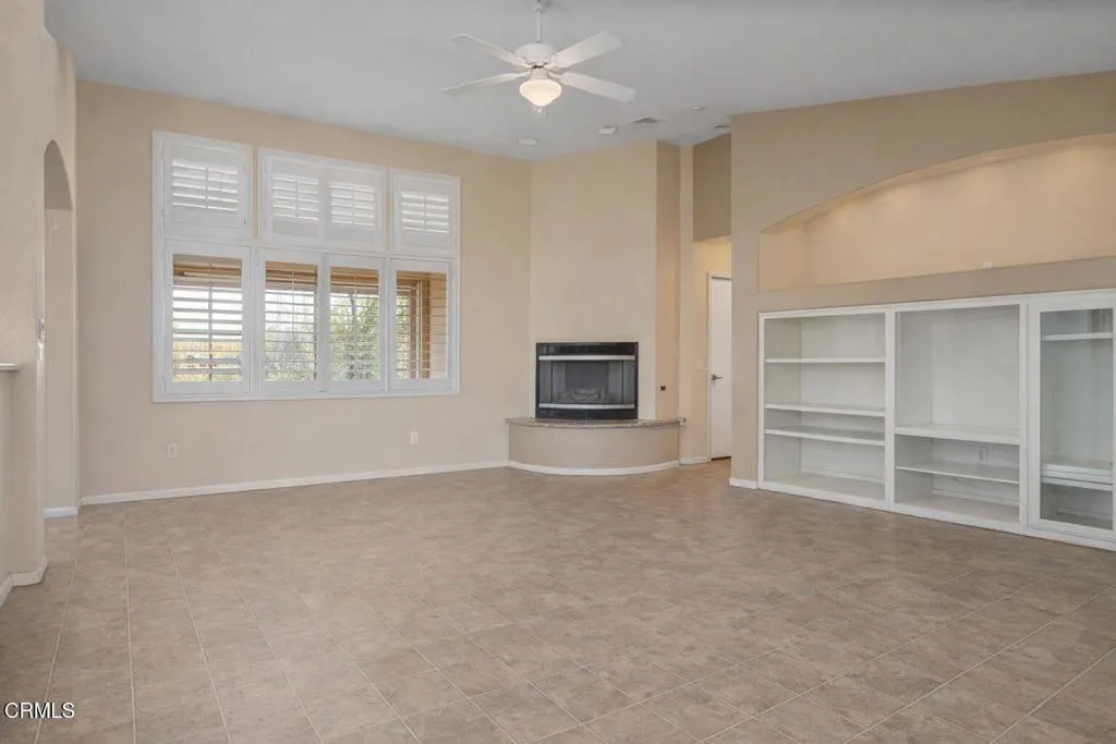 17355 La Junta Street, Hesperia, California 92345 home-pic-5