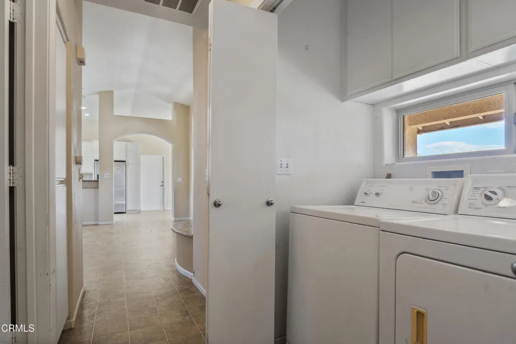 17355 La Junta Street, Hesperia, California 92345 home-pic-23