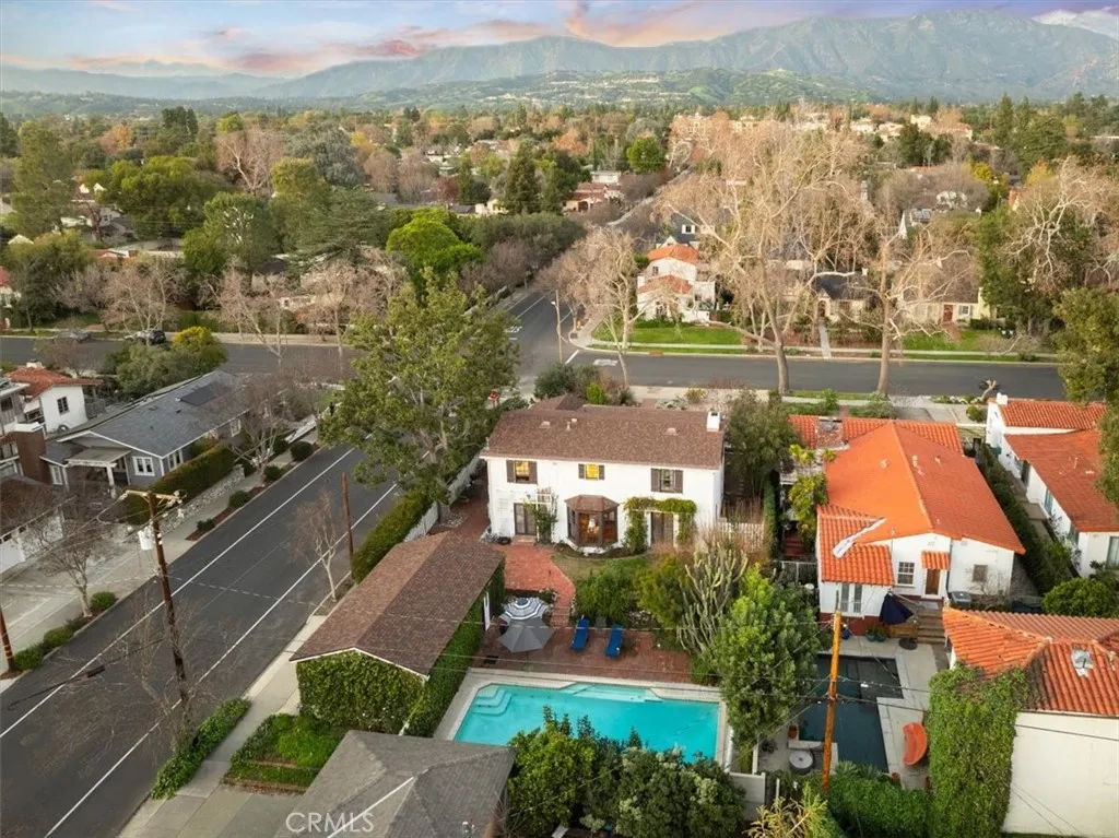 472 W 10th, Claremont, California 91711 home-pic-57