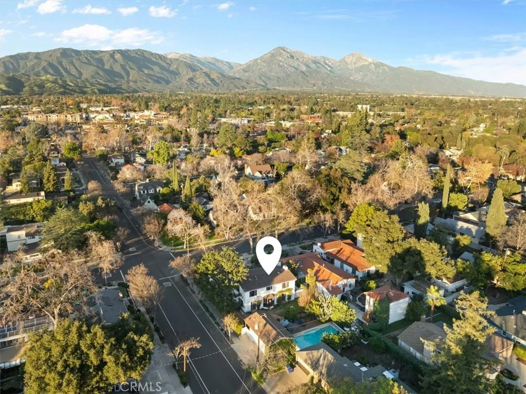 472 W 10th, Claremont, California 91711 home-pic-59