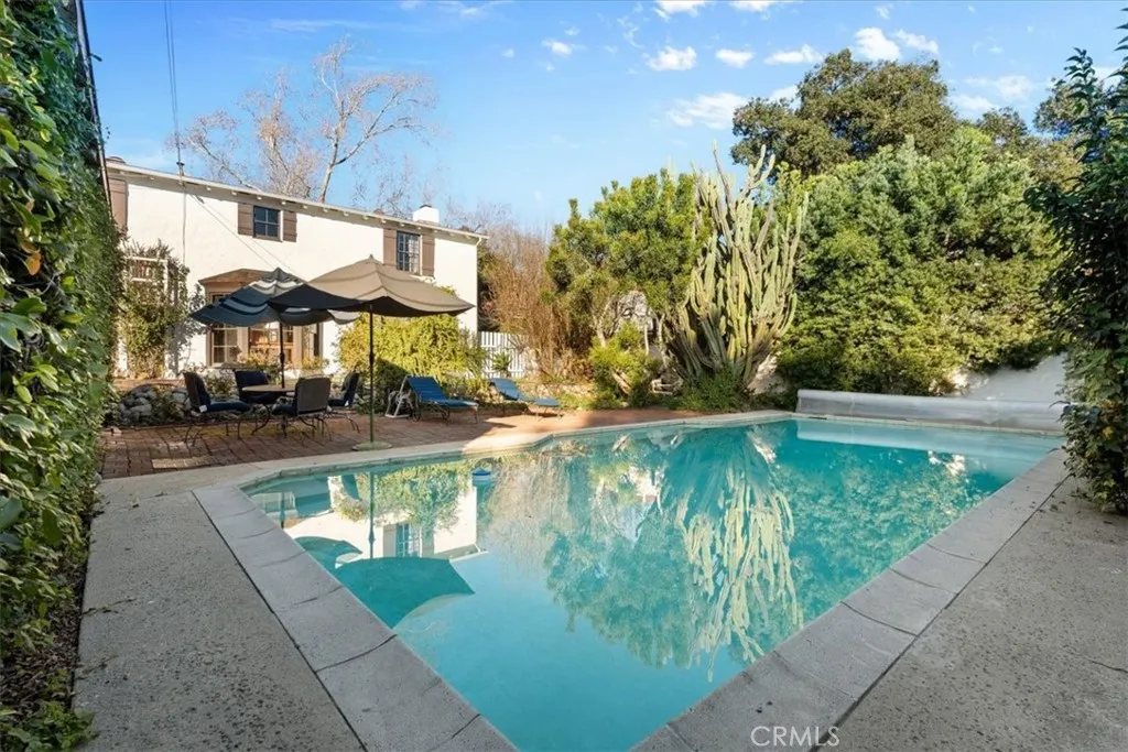 472 W 10th, Claremont, California 91711 home-pic-49