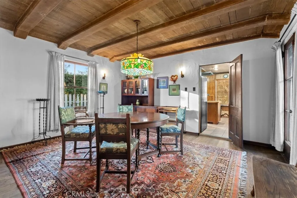 472 W 10th, Claremont, California 91711 home-pic-23