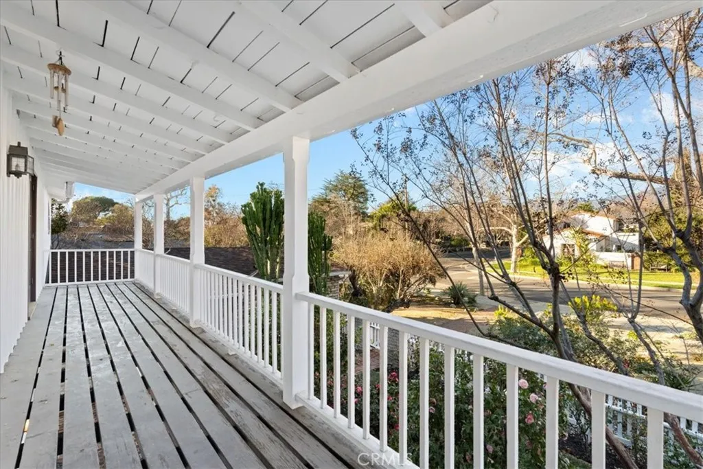 472 W 10th, Claremont, California 91711 home-pic-44