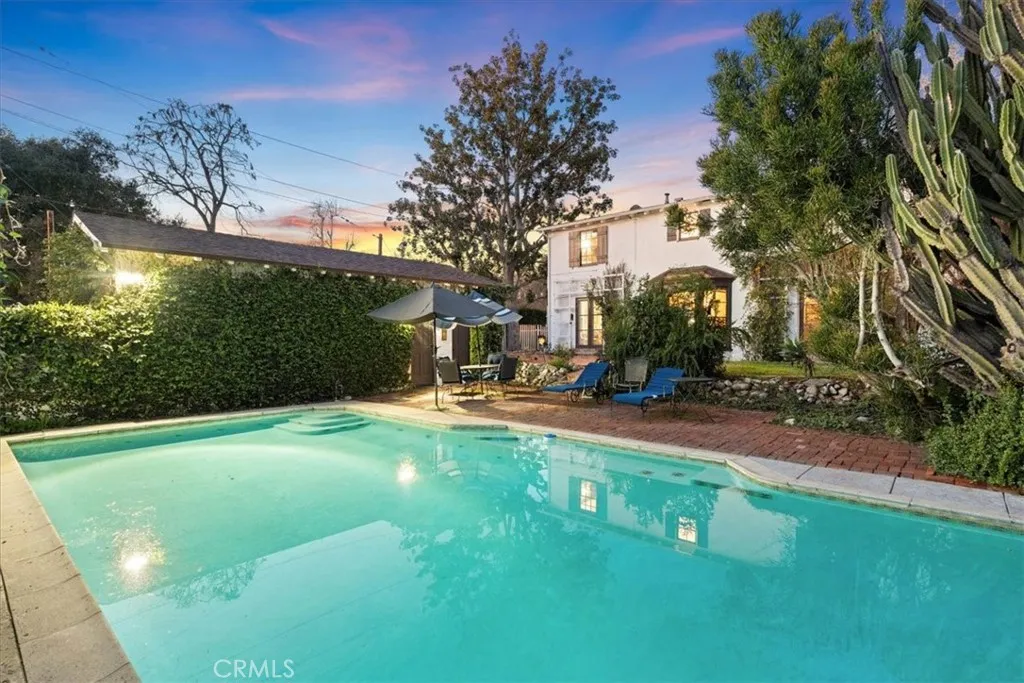 472 W 10th, Claremont, California 91711 home-pic-8