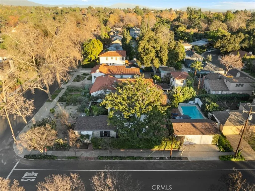 472 W 10th, Claremont, California 91711 home-pic-58