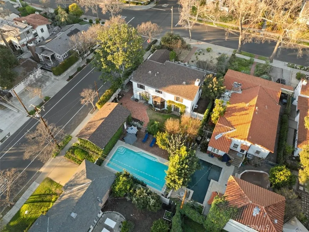 472 W 10th, Claremont, California 91711 home-pic-56