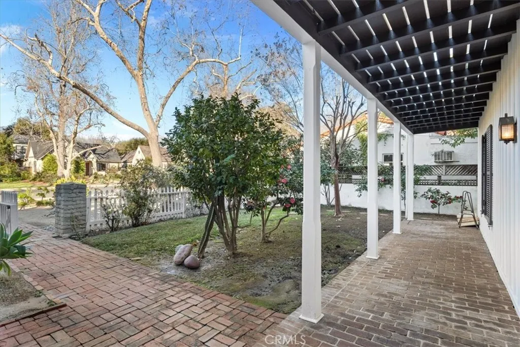 472 W 10th, Claremont, California 91711 home-pic-13