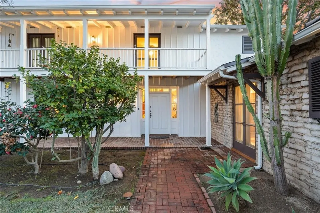 472 W 10th, Claremont, California 91711 home-pic-5