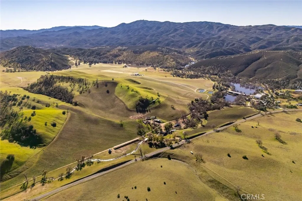 535 Calf Canyon Highway, Creston, California 93432 home-pic-2