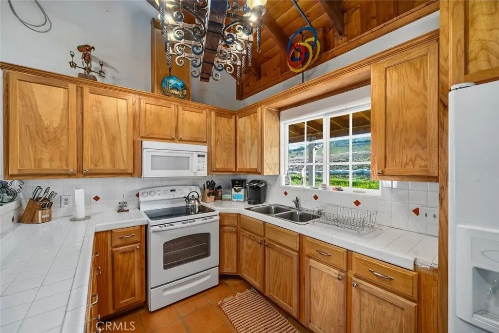 535 Calf Canyon Highway, Creston, California 93432 home-pic-57