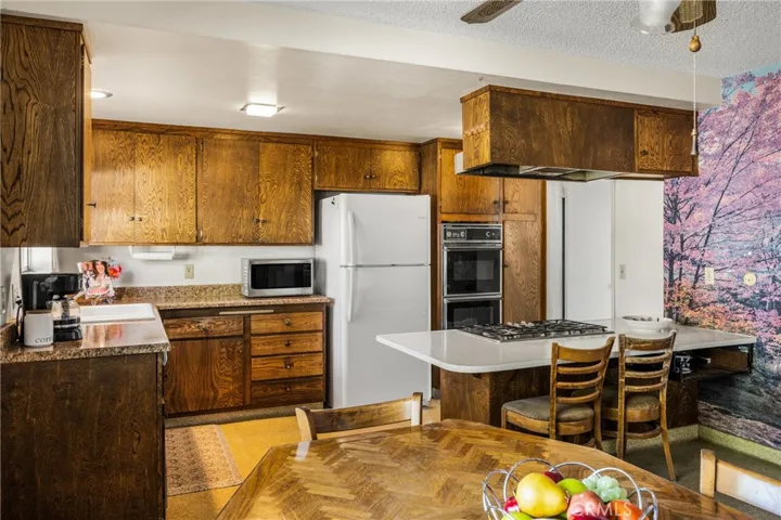 2531 2531 Hartford, Fullerton, California 92835