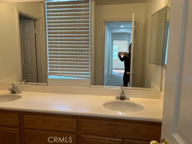 Upstairs Hall bathroom