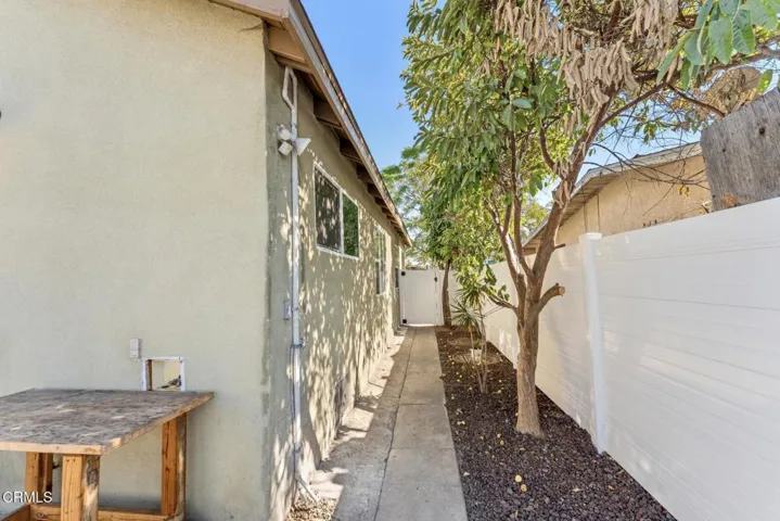 1129 La Puerta St - Back yard #5