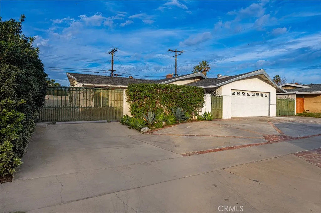 11151 Clarissa Street, Garden Grove, California 92840 home-pic-1