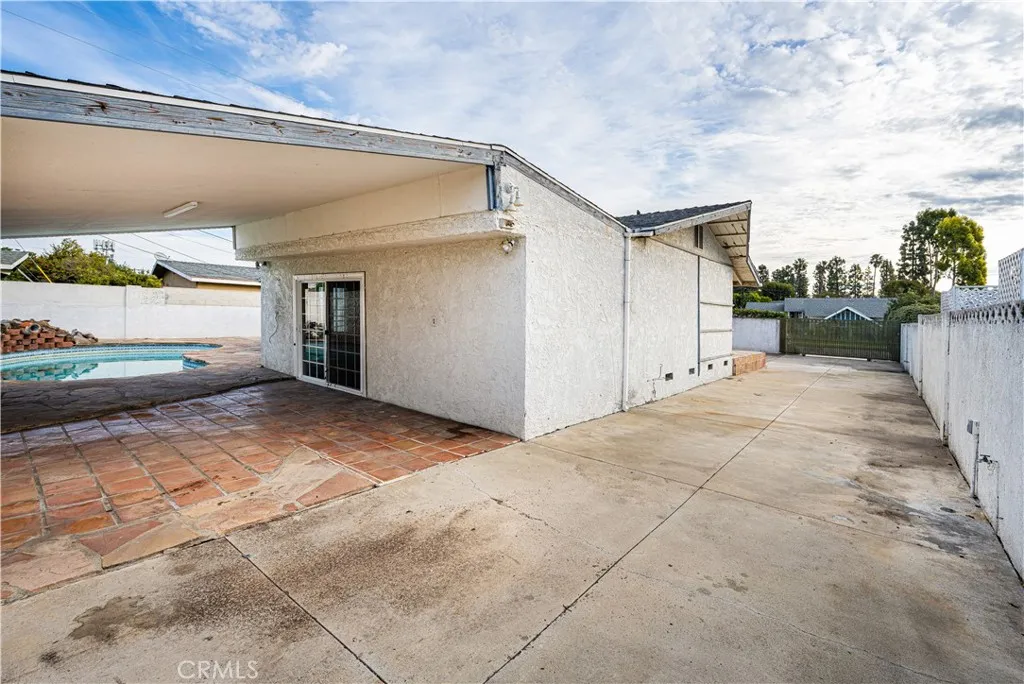 11151 Clarissa Street, Garden Grove, California 92840 home-pic-4