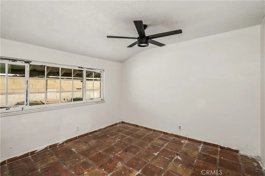 11151 Clarissa Street, Garden Grove, California 92840 home-pic-15
