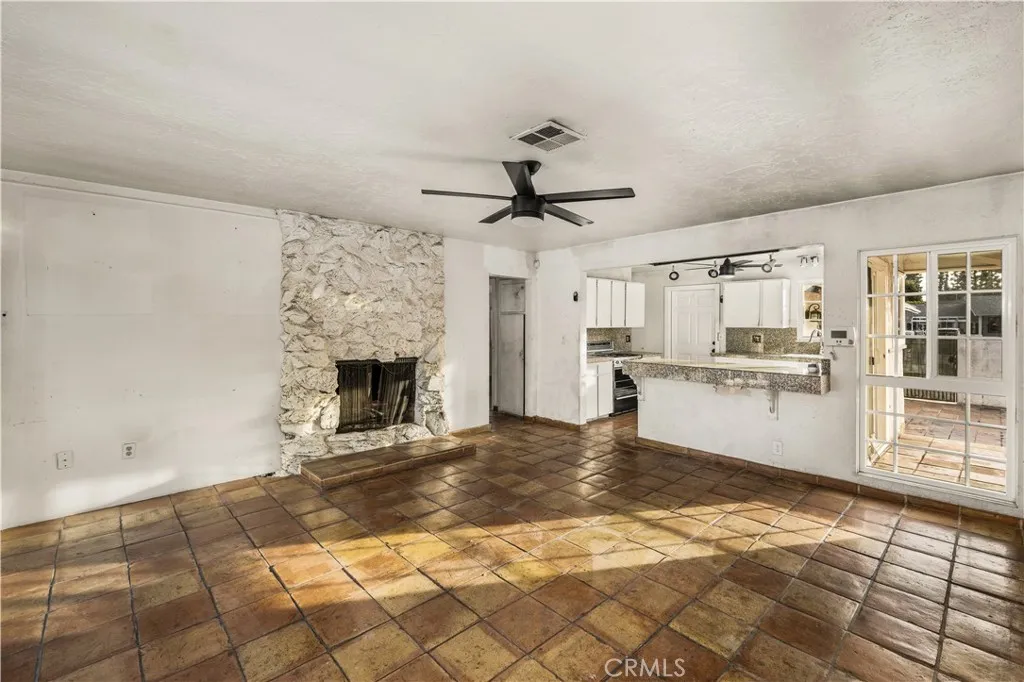 11151 Clarissa Street, Garden Grove, California 92840 home-pic-7