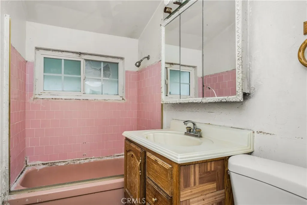 11151 Clarissa Street, Garden Grove, California 92840 home-pic-17