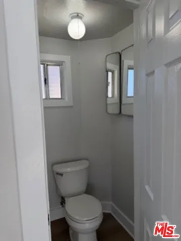 Den Toilet Room