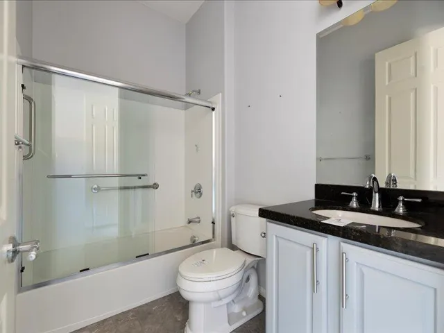 47-Bathroom