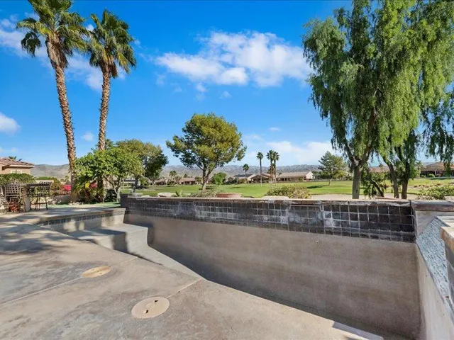 62-Pool with Views