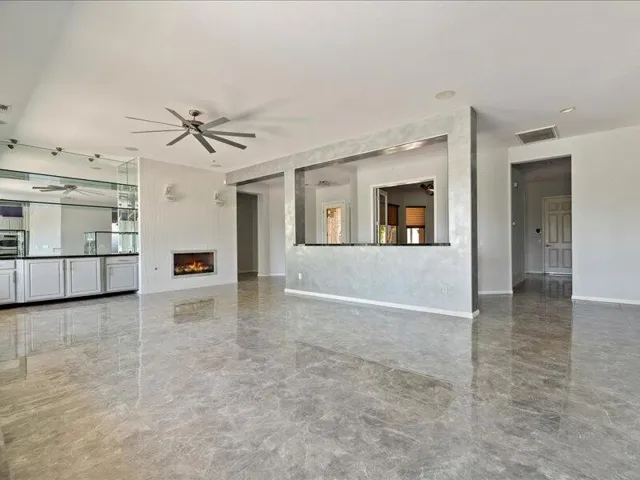 22-Family Room