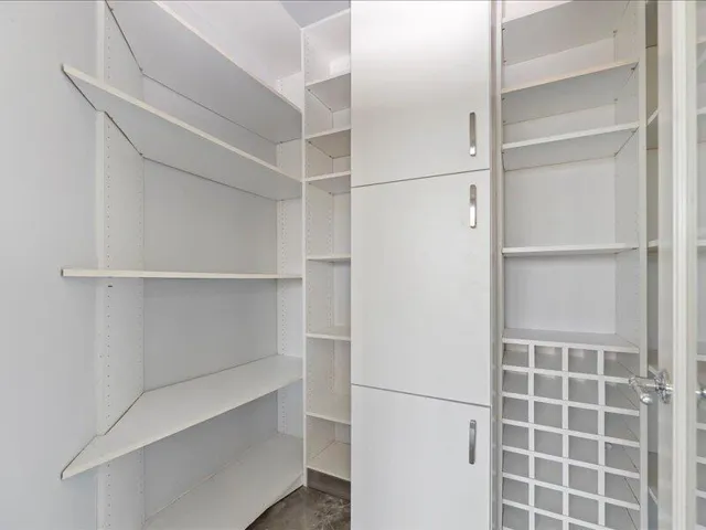 31-Pantry